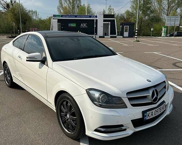 Білий Мерседес Ц-Клас, об'ємом двигуна 1.8 л та пробігом 99 тис. км за 14500 $, фото 1 на Automoto.ua
