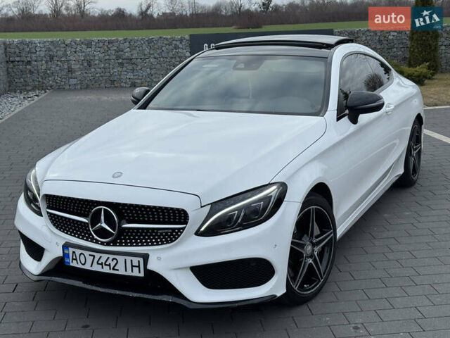 Белый Мерседес Ц-Класс, объемом двигателя 2 л и пробегом 120 тыс. км за 21900 $, фото 1 на Automoto.ua