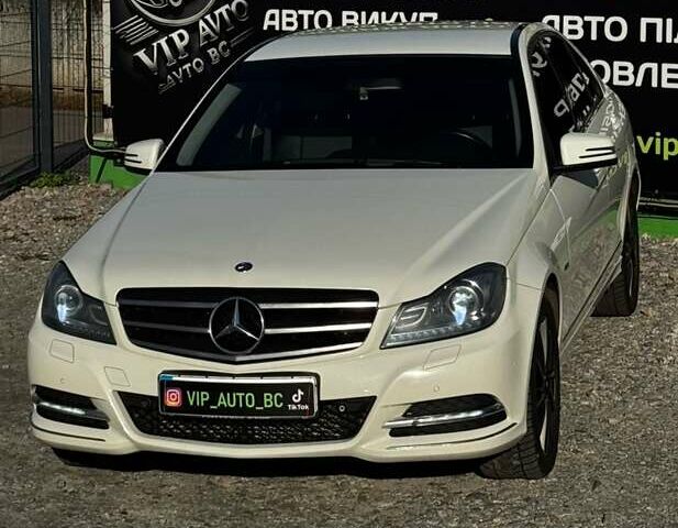 Білий Мерседес Ц-Клас, об'ємом двигуна 2.14 л та пробігом 228 тис. км за 13500 $, фото 1 на Automoto.ua