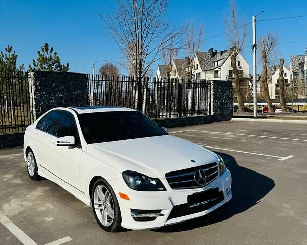 Білий Мерседес Ц-Клас, об'ємом двигуна 1.8 л та пробігом 187 тис. км за 12000 $, фото 1 на Automoto.ua
