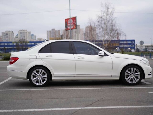 Білий Мерседес Ц-Клас, об'ємом двигуна 1.8 л та пробігом 163 тис. км за 11200 $, фото 1 на Automoto.ua