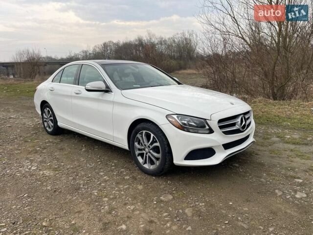 Белый Мерседес Ц-Класс, объемом двигателя 1.99 л и пробегом 188 тыс. км за 14900 $, фото 1 на Automoto.ua