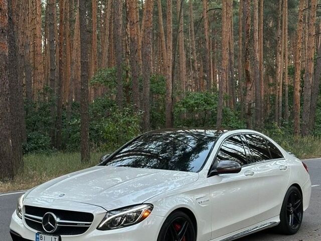 Білий Мерседес Ц-Клас, об'ємом двигуна 3.98 л та пробігом 123 тис. км за 30000 $, фото 1 на Automoto.ua