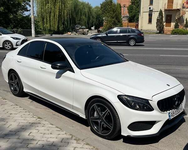 Білий Мерседес Ц-Клас, об'ємом двигуна 2 л та пробігом 190 тис. км за 17999 $, фото 1 на Automoto.ua