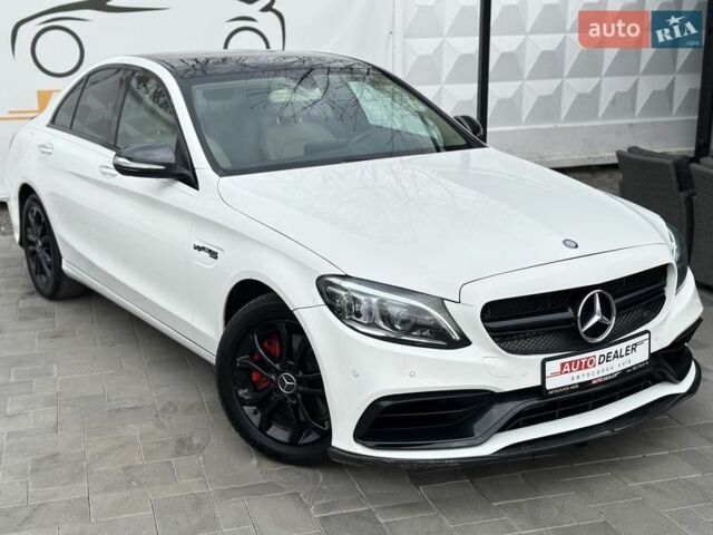 Белый Мерседес Ц-Класс, объемом двигателя 2 л и пробегом 138 тыс. км за 12500 $, фото 1 на Automoto.ua