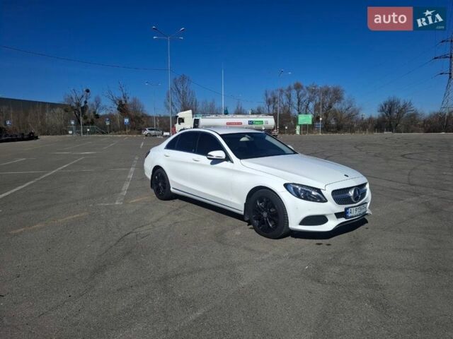 Белый Мерседес Ц-Класс, объемом двигателя 2 л и пробегом 112 тыс. км за 17900 $, фото 1 на Automoto.ua