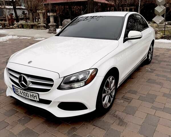 Білий Мерседес Ц-Клас, об'ємом двигуна 1.99 л та пробігом 236 тис. км за 19300 $, фото 1 на Automoto.ua