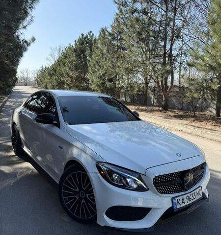 Білий Мерседес Ц-Клас, об'ємом двигуна 3 л та пробігом 137 тис. км за 25500 $, фото 1 на Automoto.ua