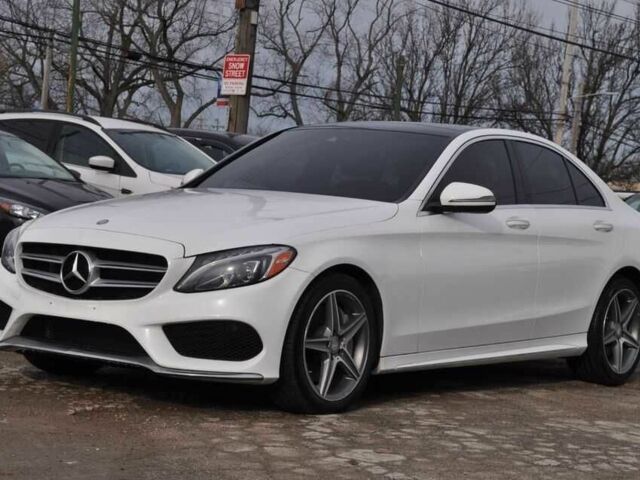 Білий Мерседес Ц-Клас, об'ємом двигуна 3 л та пробігом 90 тис. км за 7600 $, фото 1 на Automoto.ua