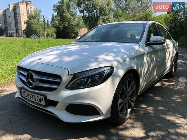 Білий Мерседес Ц-Клас, об'ємом двигуна 2 л та пробігом 155 тис. км за 17600 $, фото 1 на Automoto.ua