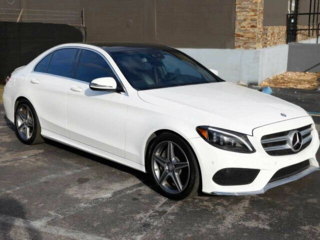 Білий Мерседес Ц-Клас, об'ємом двигуна 2 л та пробігом 79 тис. км за 4700 $, фото 1 на Automoto.ua