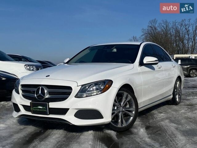 Белый Мерседес Ц-Класс, объемом двигателя 1.99 л и пробегом 145 тыс. км за 19490 $, фото 1 на Automoto.ua
