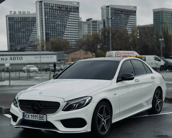 Білий Мерседес Ц-Клас, об'ємом двигуна 3 л та пробігом 81 тис. км за 26500 $, фото 1 на Automoto.ua