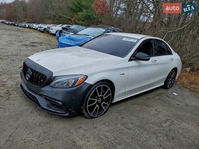 Белый Мерседес Ц-Класс, объемом двигателя 3 л и пробегом 80 тыс. км за 8500 $, фото 1 на Automoto.ua