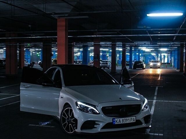 Білий Мерседес Ц-Клас, об'ємом двигуна 3 л та пробігом 123 тис. км за 27500 $, фото 1 на Automoto.ua