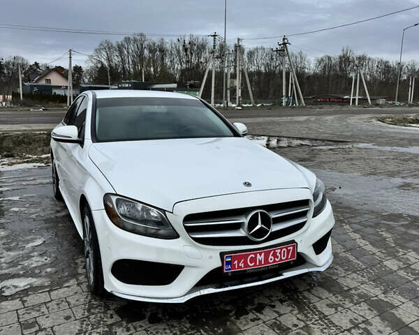 Білий Мерседес Ц-Клас, об'ємом двигуна 2 л та пробігом 177 тис. км за 20500 $, фото 1 на Automoto.ua