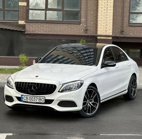 Белый Мерседес Ц-Класс, объемом двигателя 1.99 л и пробегом 154 тыс. км за 24900 $, фото 1 на Automoto.ua