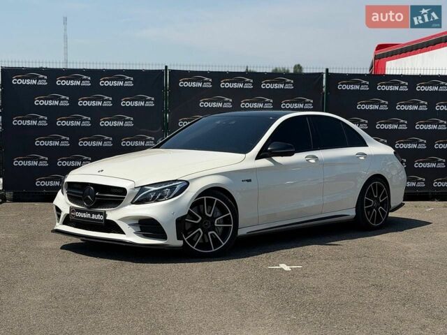 Белый Мерседес Ц-Класс, объемом двигателя 3 л и пробегом 122 тыс. км за 29500 $, фото 1 на Automoto.ua