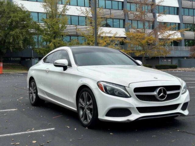 Белый Мерседес Ц-Класс, объемом двигателя 2 л и пробегом 64 тыс. км за 14800 $, фото 1 на Automoto.ua