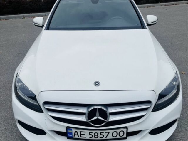 Білий Мерседес Ц-Клас, об'ємом двигуна 2 л та пробігом 127 тис. км за 22500 $, фото 1 на Automoto.ua