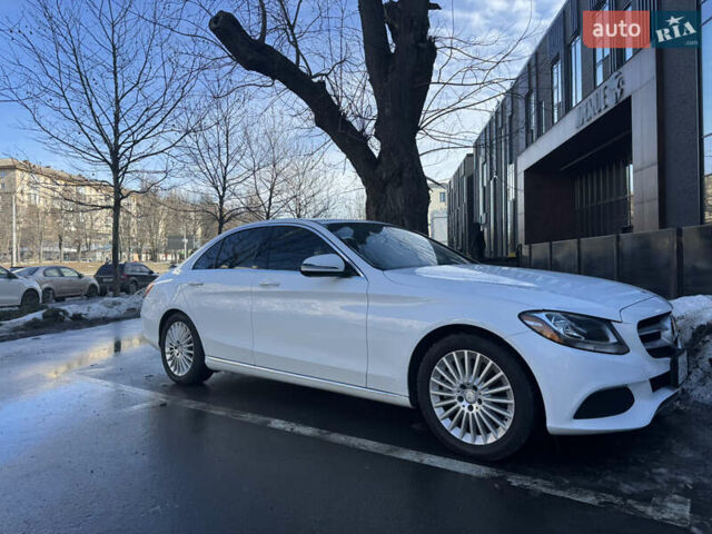 Білий Мерседес Ц-Клас, об'ємом двигуна 1.99 л та пробігом 59 тис. км за 25000 $, фото 1 на Automoto.ua
