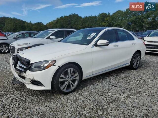 Белый Мерседес Ц-Класс, объемом двигателя 1.99 л и пробегом 69 тыс. км за 3600 $, фото 1 на Automoto.ua