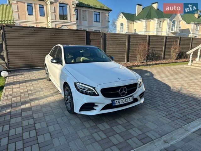 Белый Мерседес Ц-Класс, объемом двигателя 1.99 л и пробегом 136 тыс. км за 24800 $, фото 1 на Automoto.ua