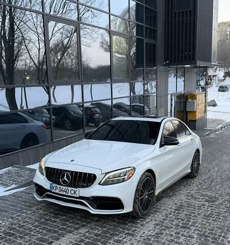 Білий Мерседес Ц-Клас, об'ємом двигуна 1.99 л та пробігом 114 тис. км за 27500 $, фото 1 на Automoto.ua