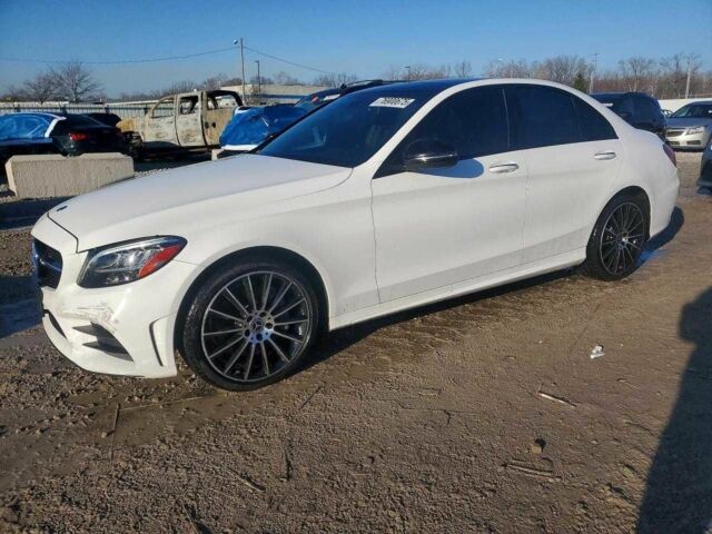 Белый Мерседес Ц-Класс, объемом двигателя 0 л и пробегом 136 тыс. км за 8900 $, фото 1 на Automoto.ua