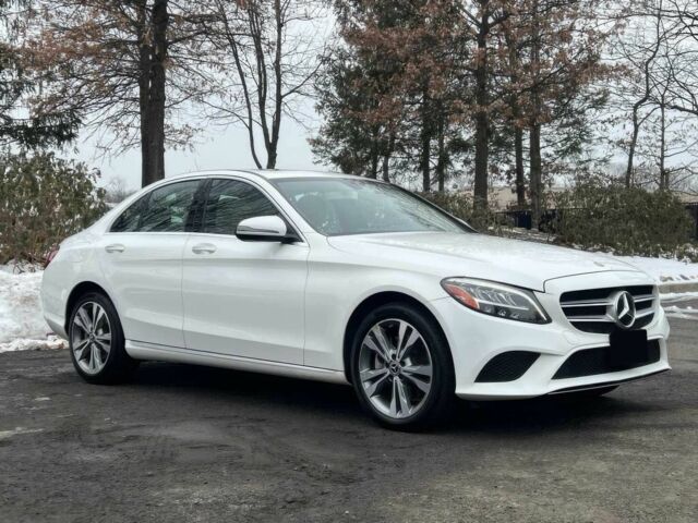 Білий Мерседес Ц-Клас, об'ємом двигуна 2 л та пробігом 38 тис. км за 12000 $, фото 1 на Automoto.ua