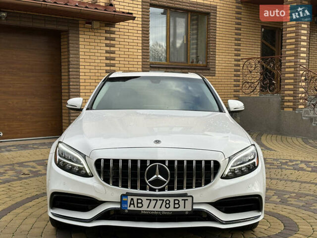Белый Мерседес Ц-Класс, объемом двигателя 1.99 л и пробегом 84 тыс. км за 32500 $, фото 1 на Automoto.ua
