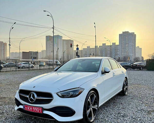 Білий Мерседес Ц-Клас, об'ємом двигуна 2 л та пробігом 18 тис. км за 32500 $, фото 1 на Automoto.ua