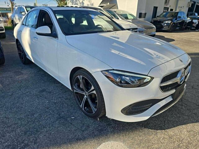 Белый Мерседес Ц-Класс, объемом двигателя 0 л и пробегом 33 тыс. км за 14000 $, фото 1 на Automoto.ua