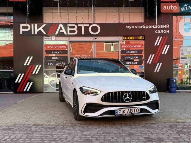 Белый Мерседес Ц-Класс, объемом двигателя 2 л и пробегом 13 тыс. км за 61900 $, фото 1 на Automoto.ua