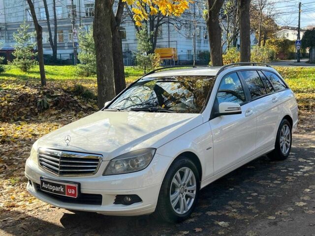 Білий Мерседес Ц-Клас, об'ємом двигуна 2.1 л та пробігом 412 тис. км за 6990 $, фото 1 на Automoto.ua