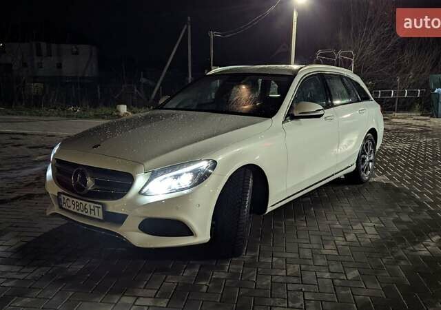 Білий Мерседес Ц-Клас, об'ємом двигуна 1.6 л та пробігом 228 тис. км за 18000 $, фото 1 на Automoto.ua
