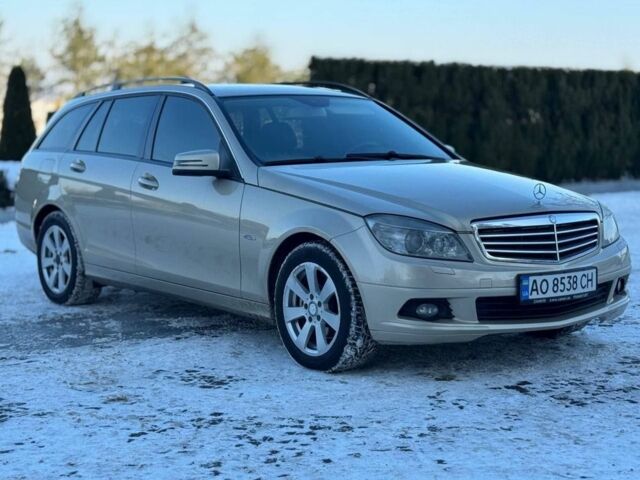 Бежевый Мерседес Ц-Класс, объемом двигателя 2.2 л и пробегом 311 тыс. км за 7900 $, фото 1 на Automoto.ua