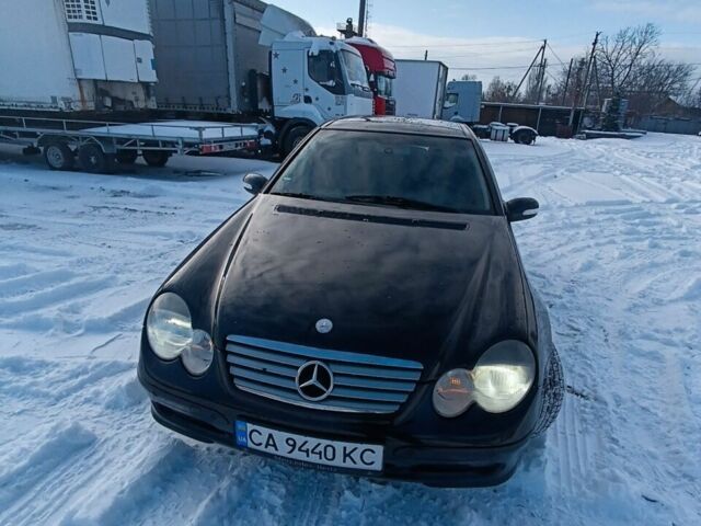 Чорний Мерседес Ц-Клас, об'ємом двигуна 1.8 л та пробігом 165 тис. км за 5000 $, фото 1 на Automoto.ua