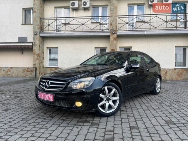 Черный Мерседес Ц-Класс, объемом двигателя 1.8 л и пробегом 215 тыс. км за 7450 $, фото 1 на Automoto.ua