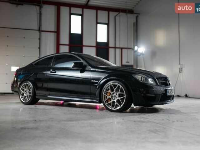 Черный Мерседес Ц-Класс, объемом двигателя 6.21 л и пробегом 97 тыс. км за 45000 $, фото 1 на Automoto.ua