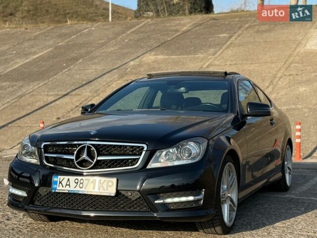 Чорний Мерседес Ц-Клас, об'ємом двигуна 1.8 л та пробігом 138 тис. км за 13000 $, фото 1 на Automoto.ua