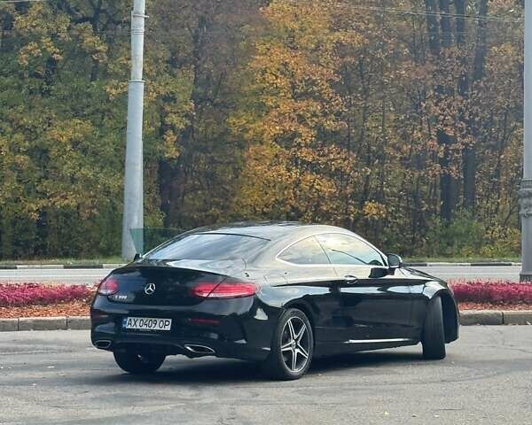 Черный Мерседес Ц-Класс, объемом двигателя 1.99 л и пробегом 127 тыс. км за 25800 $, фото 1 на Automoto.ua