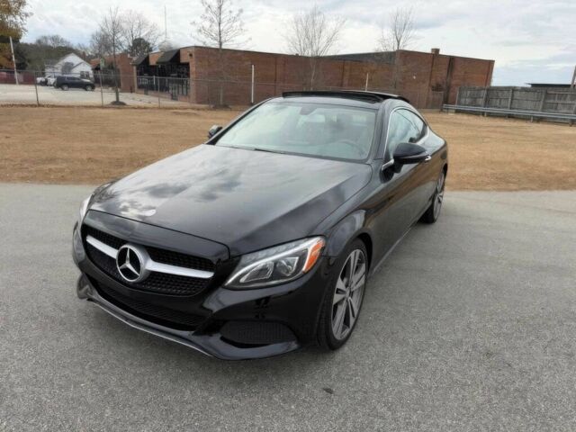 Черный Мерседес Ц-Класс, объемом двигателя 2 л и пробегом 67 тыс. км за 7000 $, фото 1 на Automoto.ua