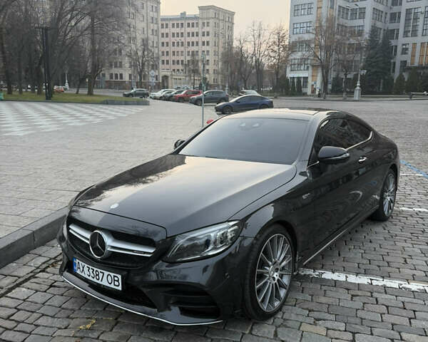 Черный Мерседес Ц-Класс, объемом двигателя 3 л и пробегом 64 тыс. км за 38000 $, фото 1 на Automoto.ua