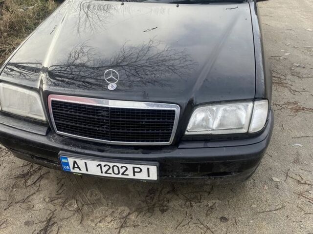 Чорний Мерседес Ц-Клас, об'ємом двигуна 2.8 л та пробігом 280 тис. км за 2500 $, фото 1 на Automoto.ua