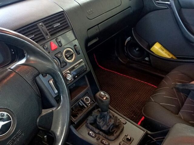 Чорний Мерседес Ц-Клас, об'ємом двигуна 1.8 л та пробігом 0 тис. км за 4500 $, фото 1 на Automoto.ua