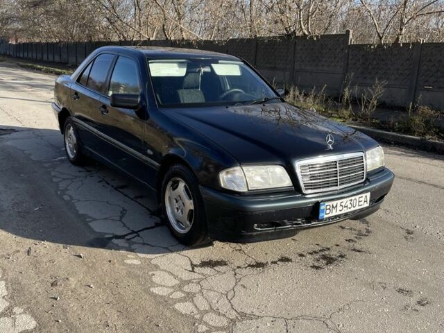 Чорний Мерседес Ц-Клас, об'ємом двигуна 1.8 л та пробігом 111 тис. км за 2750 $, фото 1 на Automoto.ua