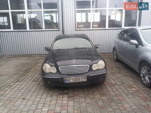 Мерседес Ц-Клас 2001 у Дрогобичі на Automoto.ua Чорний Мерседес Ц-Клас, об'ємом двигуна 2.69 л та пробігом 300 тис. км за 4499 $, фото 1 на Automoto.ua