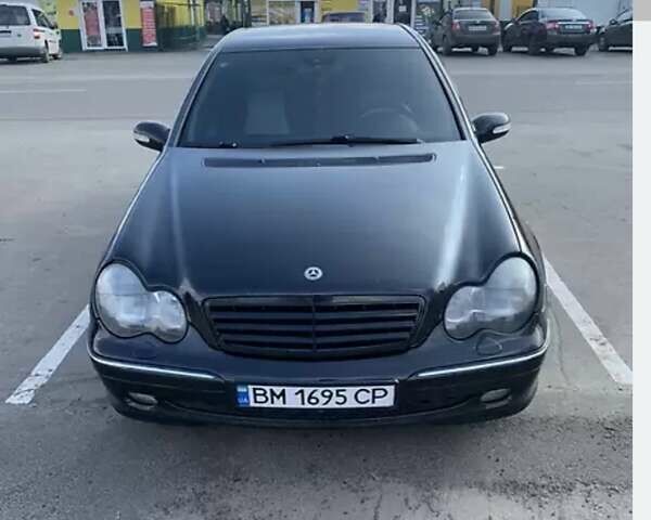 Чорний Мерседес Ц-Клас, об'ємом двигуна 2 л та пробігом 462 тис. км за 4600 $, фото 1 на Automoto.ua