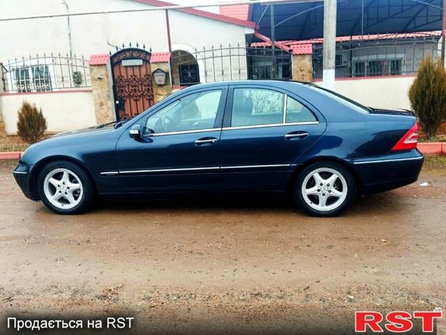 Черный Мерседес Ц-Класс, объемом двигателя 1.9 л и пробегом 269 тыс. км за 4300 $, фото 1 на Automoto.ua